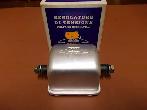Regolatore di tensione Massey Ferguson 35