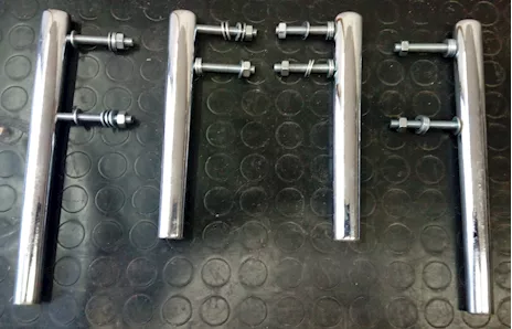 Gambe per mobili, poltrona, ecc. in acciaio cromato forma ov