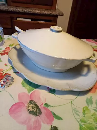 Vecchia zuppiera