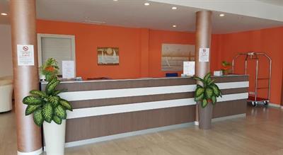 Front/Back Office x Hotel sul Lago di Garda