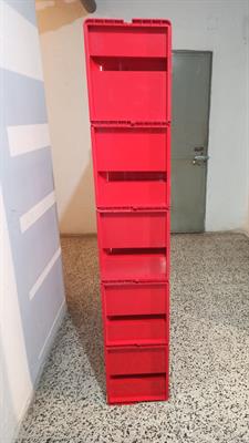 Libreria vintage rossa design anni 70