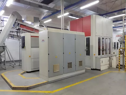 LC549 Linea di riempimento usata per CSD 12000 bph