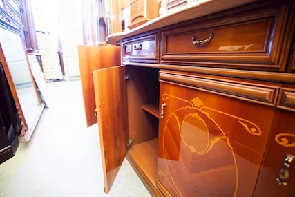 Credenza Vintage Laccato Lucido con Intarsi - 24406