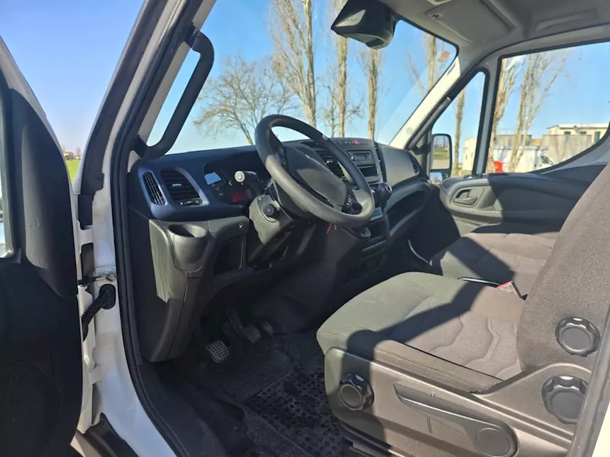 Foto 8IVECO DAILY Cassone Fisso Anno 2019 Km 300000, modello 35