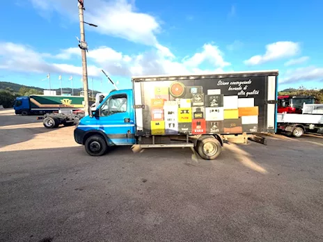Camion Iveco Daily 65C15 centina telone scorrevole laterale