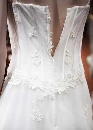 Abiti da Sposa Nuovi - 24316, modello interpreta - Foto 4