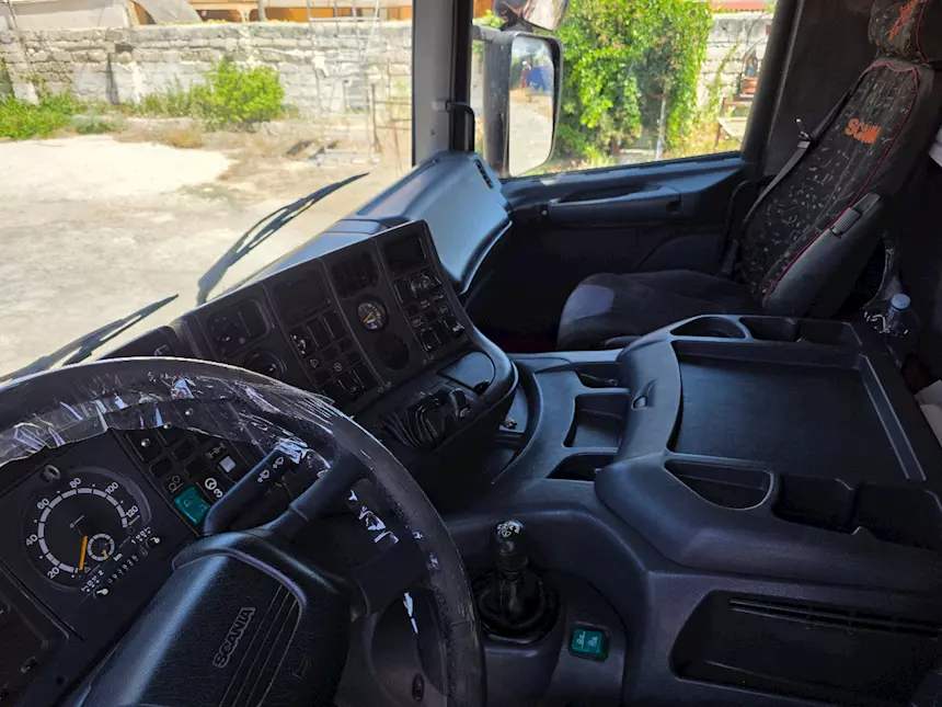 Foto 7Scania 94D scarrabile + caricatore ragno Anno 2001