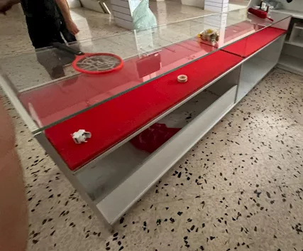 Banco bianco con vetrina 4410