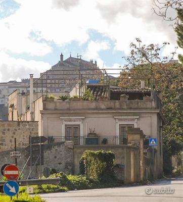 Palermo, Storico Palazzo dell'ottocento con 3 app