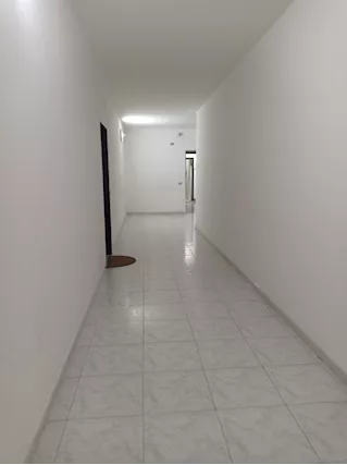 Pianura Blocco di 3 eleganti uffici di cui uno locato