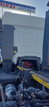 IVECO EUROTECH 240E420 SCARRABILE TAM 26T Anno 2000, in buone condizioni - Foto 3