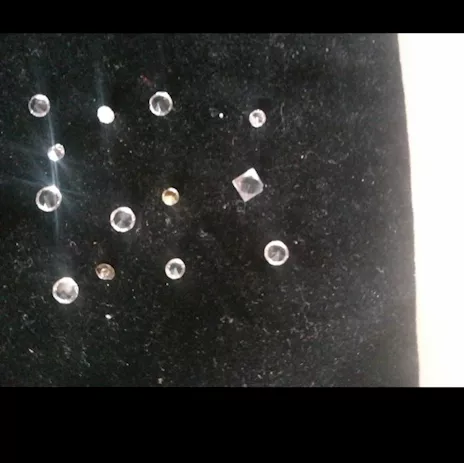 Diamanti sciolti mai stati incastonati