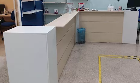 Banco info point angolare 5892