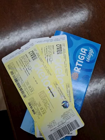 Due biglietti concerto di Vasco Rossi a Bari