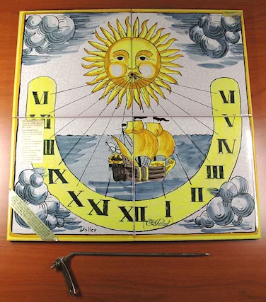 Meridiana-orologio solare di ceramica