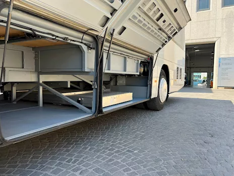 S 412 UL EURO VI Marca Setra, anno 07, cambio: automatico - Anteprima 8