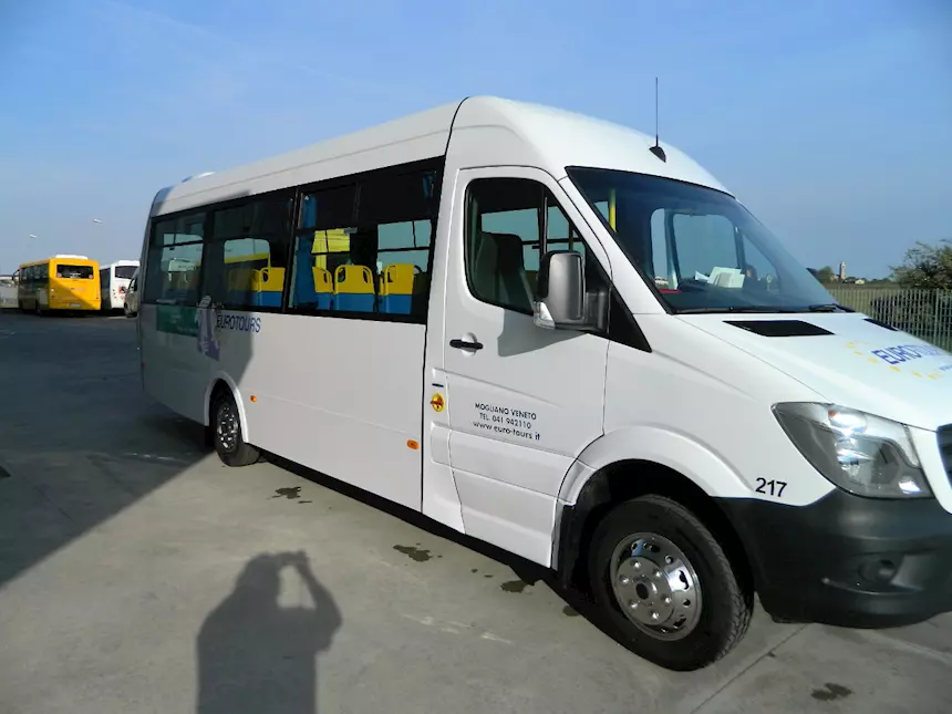 Foto 5Scuolabus Euro 6 da 19 a 36 pax Iveco, cambio automatico