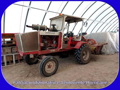 Falciacondizionatrice semovente Hurricane