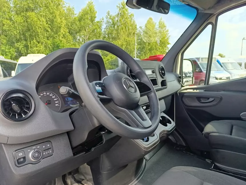 Foto 6Mercedes-Benz eSprinter nuovo Euro 6