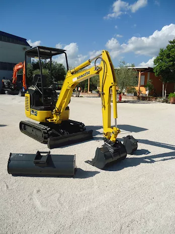 Miniescavatore Komatsu PC16R-3HS