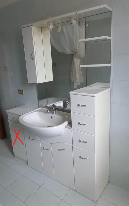 Mobile bagno usato, in buone condizioni