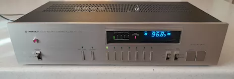 Pioneer Synthesized Radio TX 710 perfettamente funzionante e completo