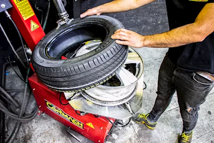 Gommista - FULL-TIME (Settimo Milanese-MI) Professionale