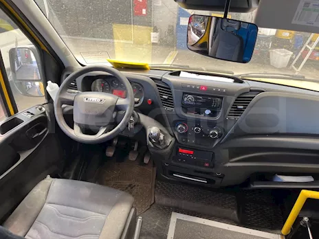 Iveco Daily, 2019, 19 posti, Euro 6 Km 87972, cambio: manuale - Anteprima 4