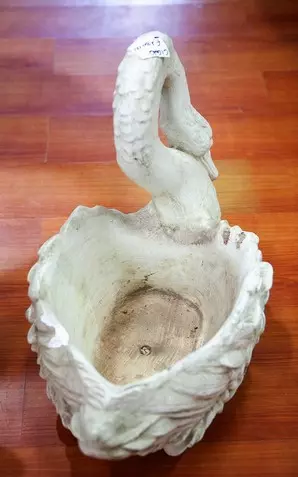 statue da giardino, Statua di uccello da giardino a forma di cigno, vasi for piante di cigno bianco, fioriere con drenaggio, ornamenti for la decorazione di interni ed esterni, contenitori for piante