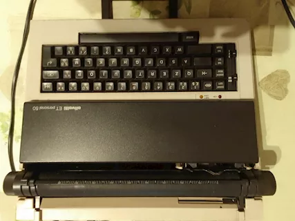 Macchina per scrivere - Foto 2