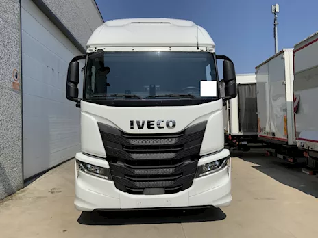 Iveco Stralis S Way 460 - AT440S46 T/P Anno 2020 Km 546659, colore bianco - Anteprima 2