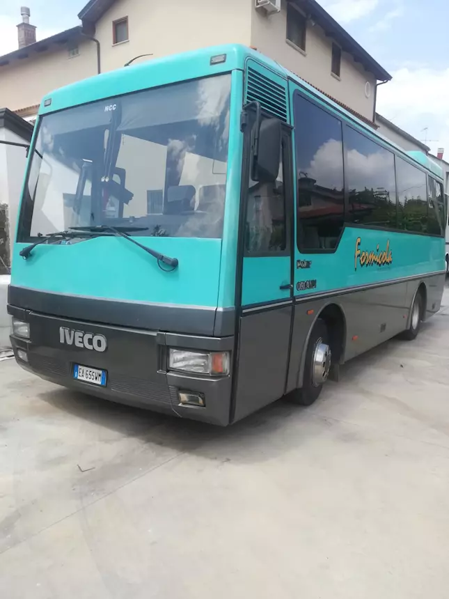 Foto 4Pokerino 30 posti Marca Iveco Anno 1996 Km 511000