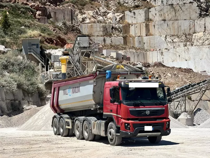 Foto 5 Iveco Trakker 4 assi 3 assi varie disponibilità Cassone Ribaltabile