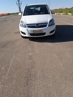 Vendo Zafira del 2012 Metano Manuale, colore bianco cc1600, ottimo stato - Foto 5