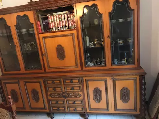Sala da pranzo completa