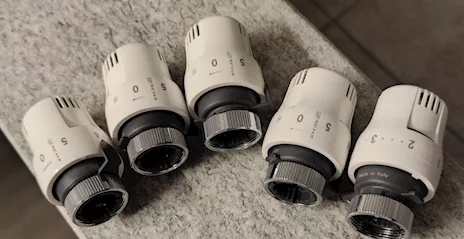 N° 5 Caleffi serie 200000 comando termostatico per valvole, in ottime condizioni - Foto 4