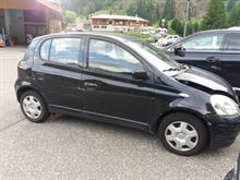Vedo TOYOTA Yaris 1.4 tdi D-4D cat 5 porte