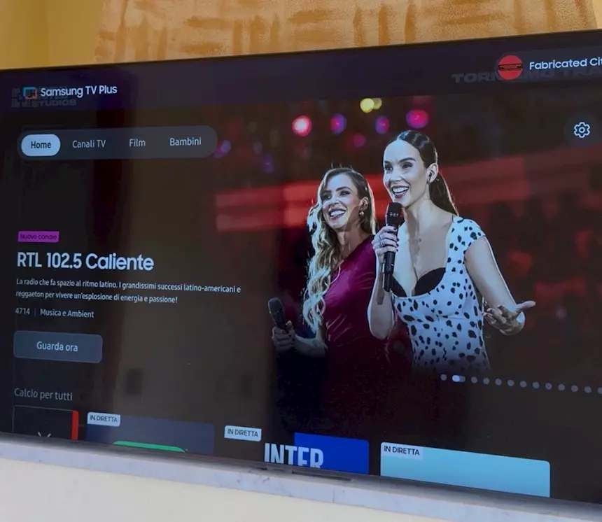 Samsung Smart TV 55 4K UHD, modello UE55AU7170U