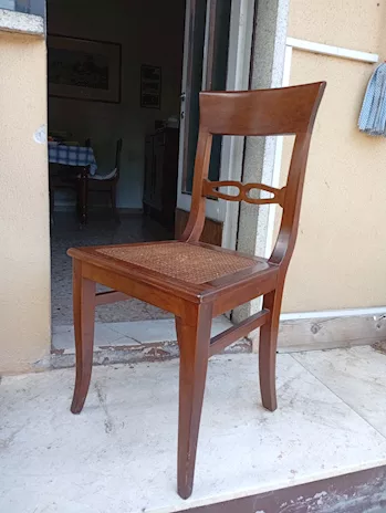 6 sedie in legno di noce massiccio
