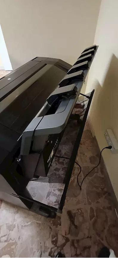 Foto 4Plotter HP DesignJet T920 bianco e nero e a colori