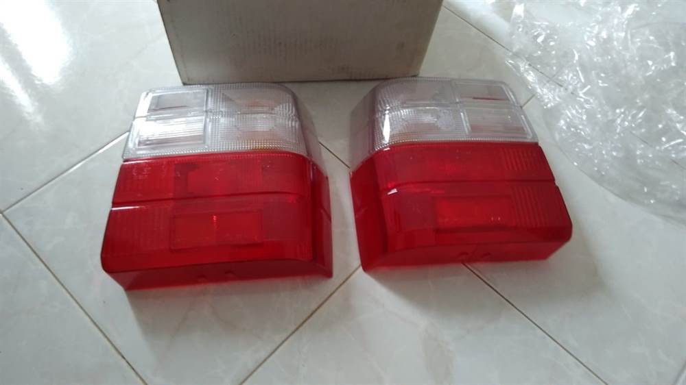 Plastica fanale posteriore Fiat uno turbo bianchi, marca Leart - Foto 2