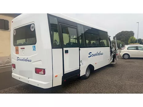 MB 519 CDI Marca Mercedes, cambio automatico - Anteprima 2