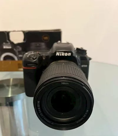 Nikon D7500 con obbiettivo 18140 vr