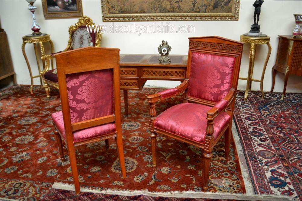 Set poltrona e sedia stile Luigi XVI con cimasa a tempio - Foto 3