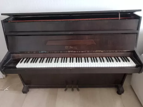 Pianoforte verticale Offberg