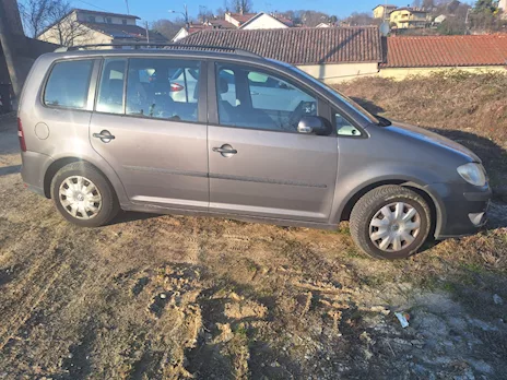 Volkswagen Modello Touran anno 2007 GPL Km 158000 Monovolume Manuale - Foto 3