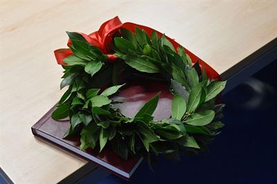 Tesi Laurea Aiuto Redazione