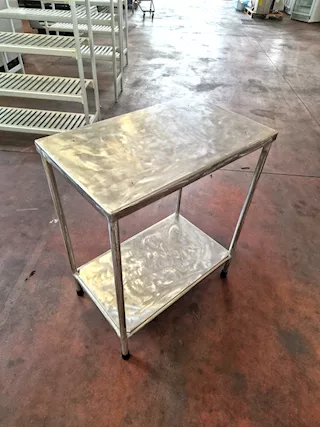Tavolino inox usato