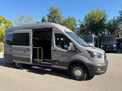 Ford Transit 19+1 posti - 61000+IVA