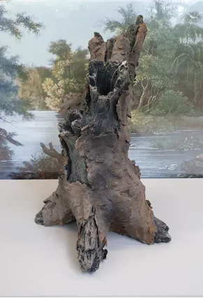 Ceppo di tronco d'albero cavo, decorazione per l'acquario.